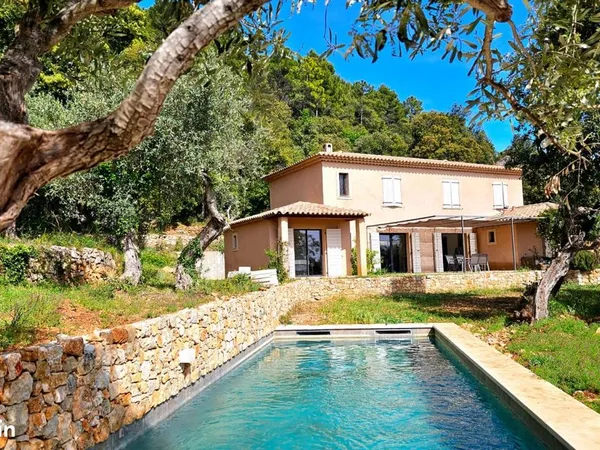 Villa 6 pièces 165 m²
