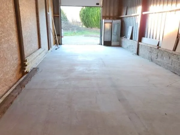 Local hangar