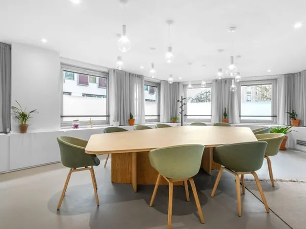 Bureau 45 m²