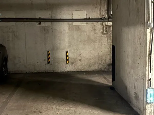 Place de parking en sous sol