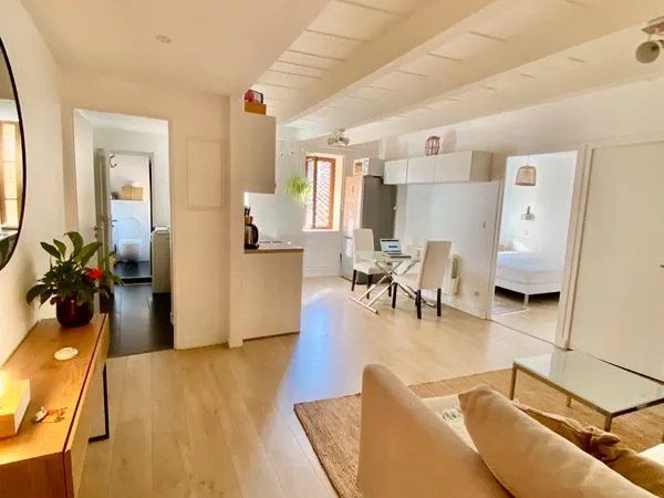 Appartement Villefranche centre. Courte durée