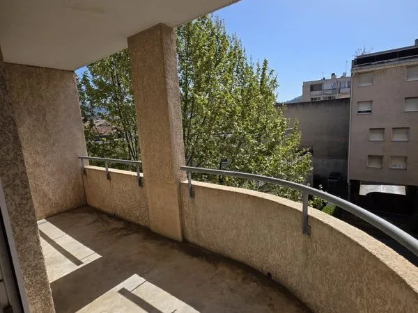 Beau T3 à louer