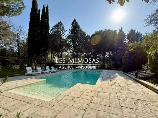 PROPRIÉTÉ 8 PIÈCES 233m² sur TERRAIN de 10.000m²