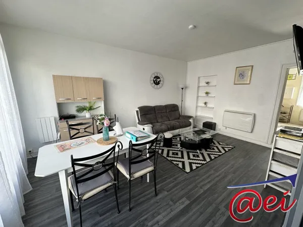 Appartement meublée T4 de 80 m² + local et cave