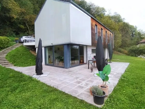 Maison 5 pièces 130 m²