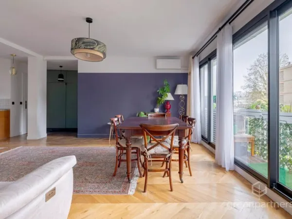 Appartement traversant 4P 89 m2 balcon - av de Bretteville Bois