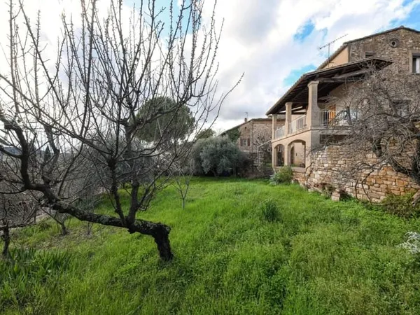 Charmante maison de village avec vue époustouflante