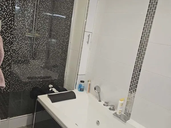 F4 à vendre