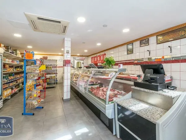 Bâtiment 180 m²