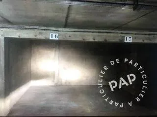 Garage/Parking