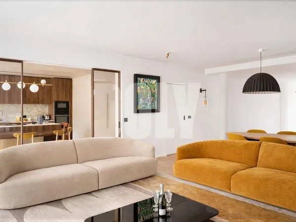 EXCLUSIVITE DOLY - Rue de Laborde, 75008, Paris