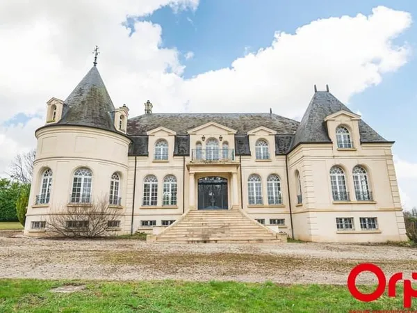 Maison 10 pièces 850 m²