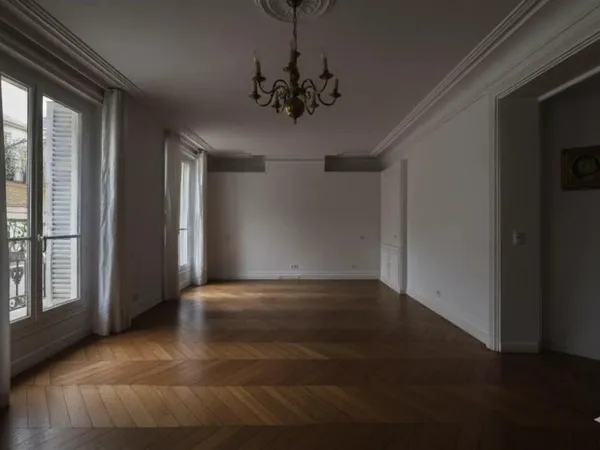 Vends T4 - 88m² - Paris 9Ème