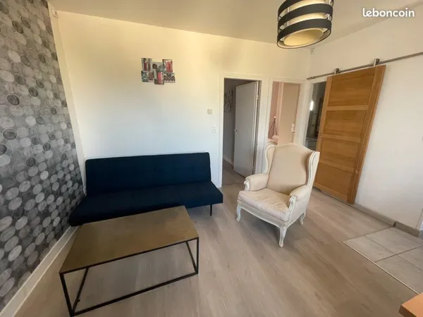 Appart meuble 53 m2