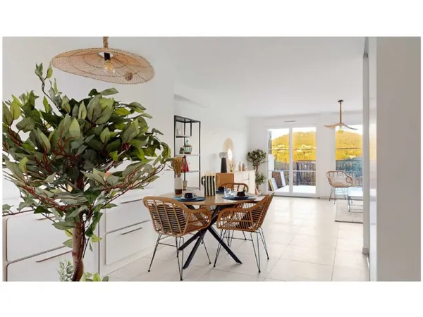 LA GARDE FREINET MAISON T4 DE 89M2 AVEC VUE SUR LE MASSIF DES MAURES