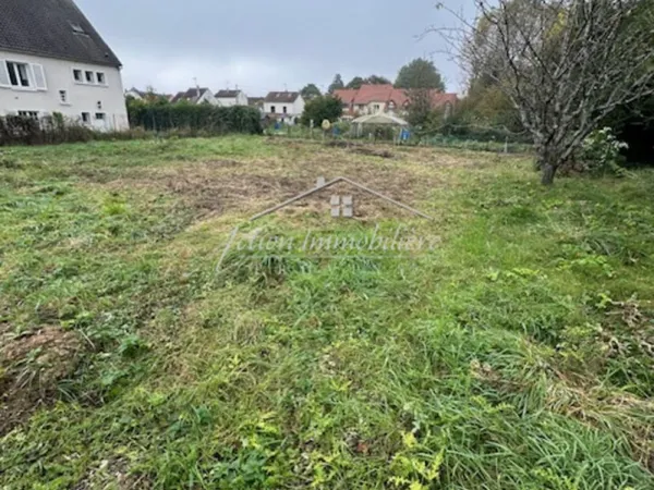 TERRAIN CONSTRUCTIBLE PROVINS 691 M2
