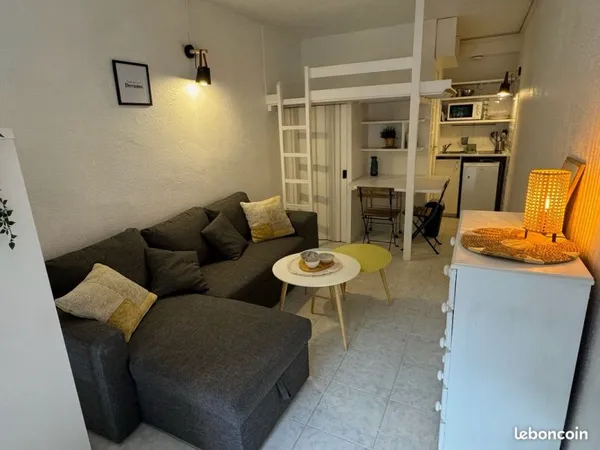 Studio 20m2 à louer hyper centre - Rue des Salenques