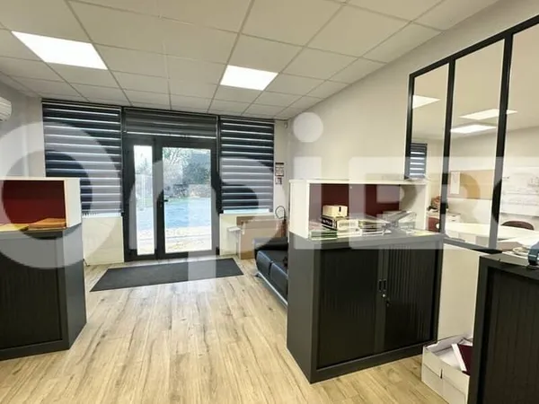 Local d'activité 1152 m²