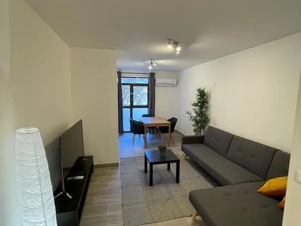INVESTISSEMENT — Ensemble 2 apparts 150m² loués — Digne-les-Bains — Rendement 9%+ — 270 000