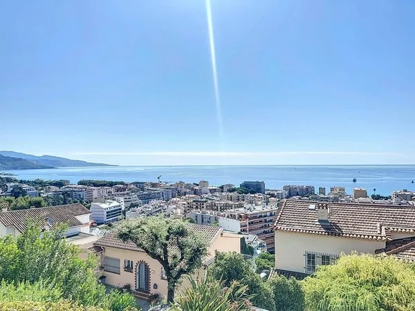 MAISON AVEC VUE SUR MER, ROQUEBRUNE-CAP-MARTIN
