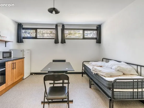 Studio 1 pièce 22 m²