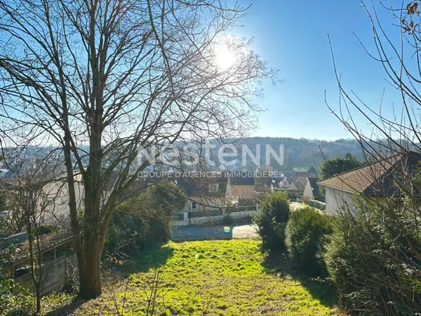 Terrain constructible 766 m² à Vauhallan - Zone UB3 (20 % emprise) - Viabilisé - Plateau de Saclay -