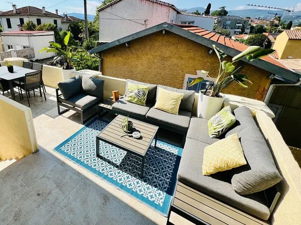 Belle maison familiale de 193 m² à Cagnes-sur-Mer, quartier recherché