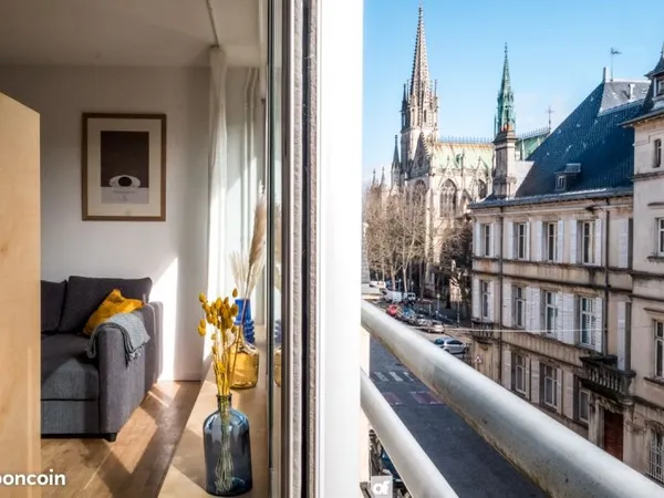 F2 en open space 36 m2 - Saint Epvre - meublé - Ascenseur