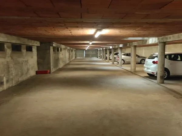 Place parking sécurisé