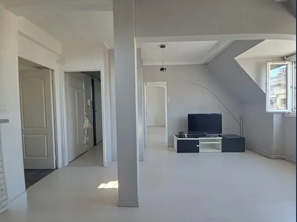 Appartement Saint Mande 2 pièce(s) 48.13 m2 DERNIER ETAGE