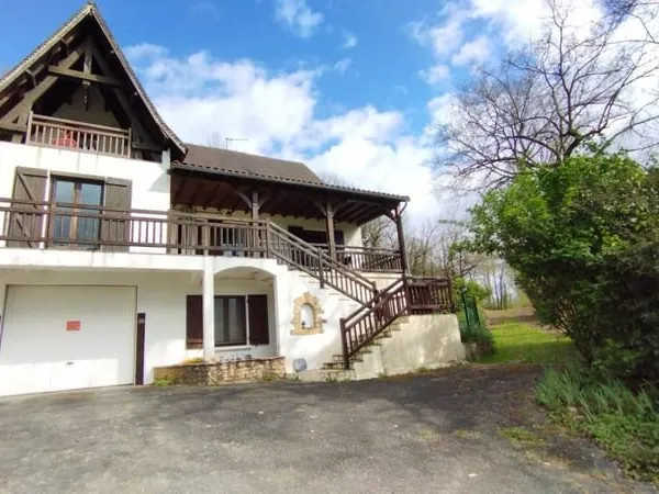 Maison Les Farges 6 pièce(s) 166 m2