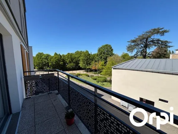 ✨ À louer à Guyancourt - Superbe 2 pièces meublé ! ✨