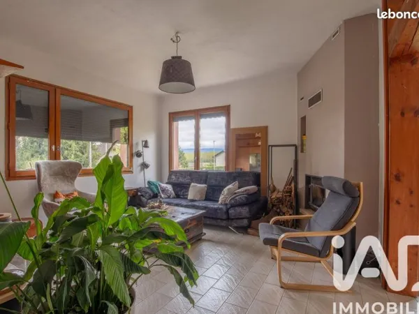 Maison familiale 7 pièces 192 m²