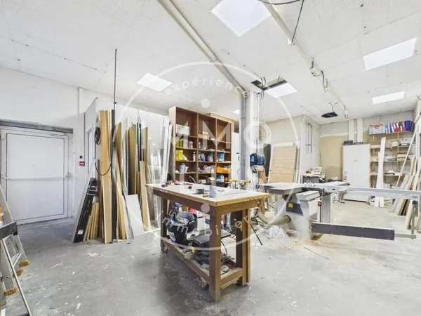 Vente - Local commercial - 70 m² - 168 000 € - MEYTHET