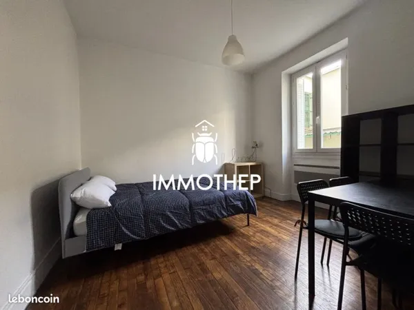 Studio 1 pièce 25 m²