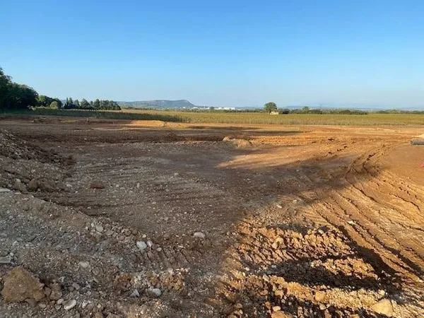 Terrain 260 m²