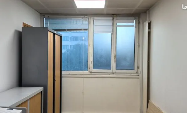 Location bureau