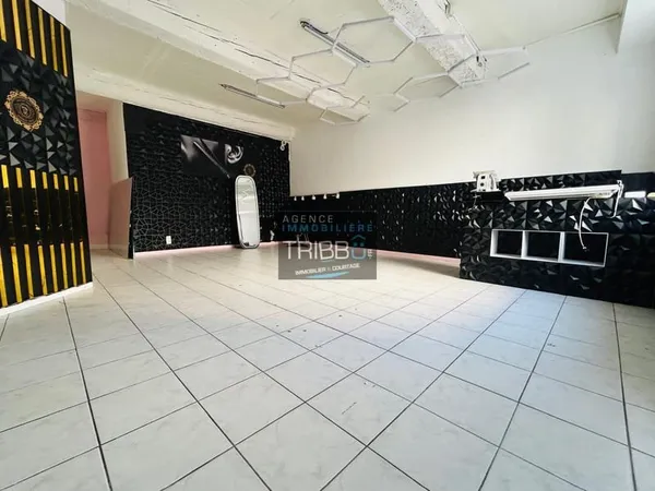 POLLESTRES - Local commercial de 34m2