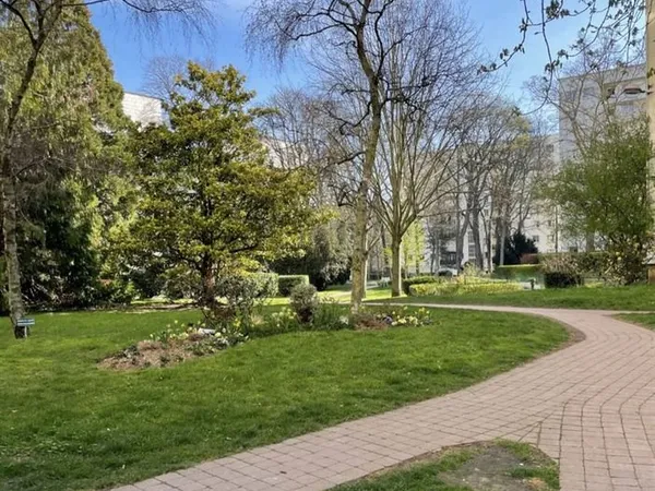 Boutique 190 m² ST CLOUD