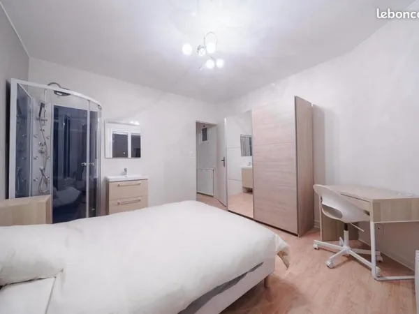 Chambre 1 pièce 17 m²