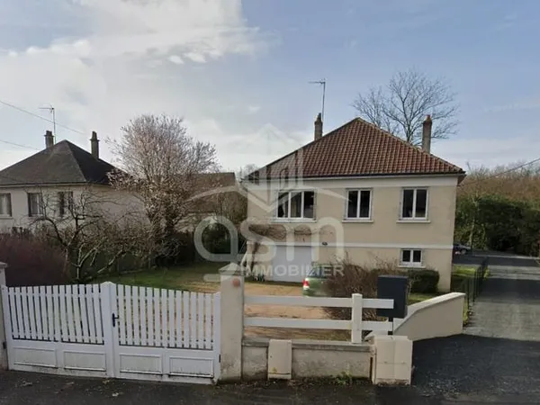Location Idéalement située sur VEIGNE