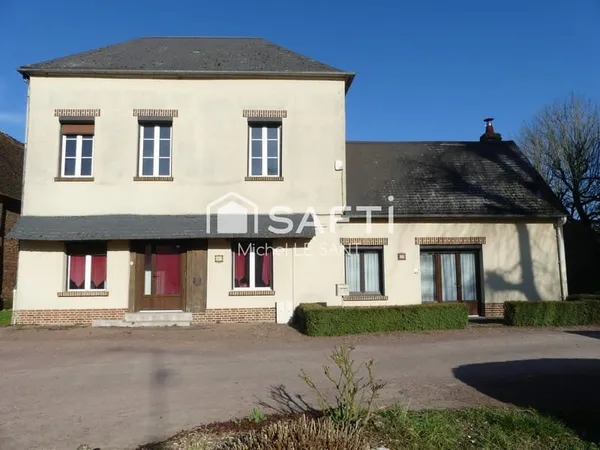 Ensemble immobilier composé d'un logement de 6 pièces et d'un logement de 3 pièces