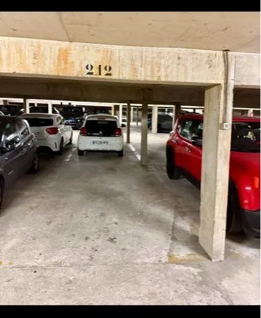 Place de parking à vendre- 66, Madeleine