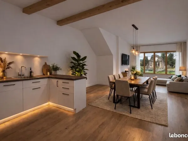 T4 100 m² avec patio et vue sur les fouilles - Vaison