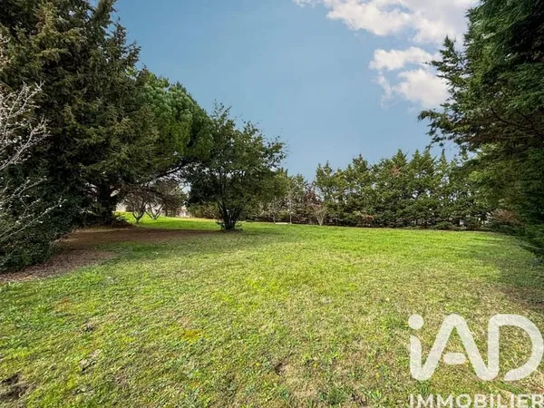 Terrain 1000 m²