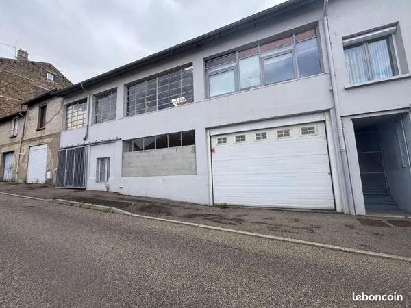 Boutique 280 m² ROCHE LA MOLIERE