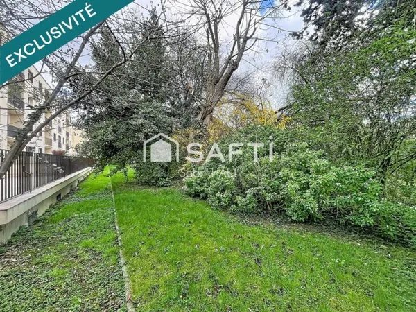 Centre-ville - dans une impasse, 4 pièces traversant de 84m² au calme absolu avec balcon plein Sud e