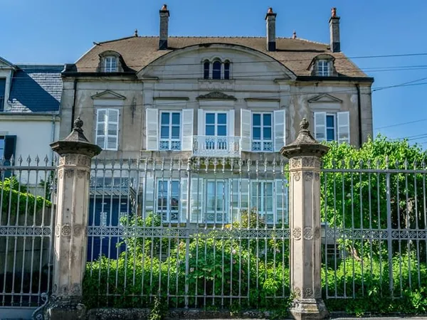 Maison de Maître