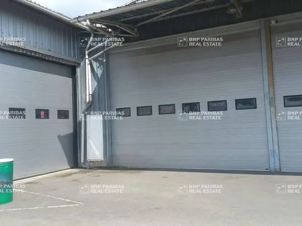 Local d'activité 278 m²