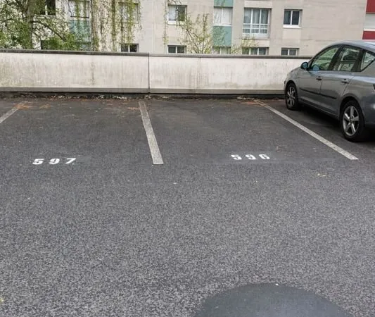 Parking/box ROUEN